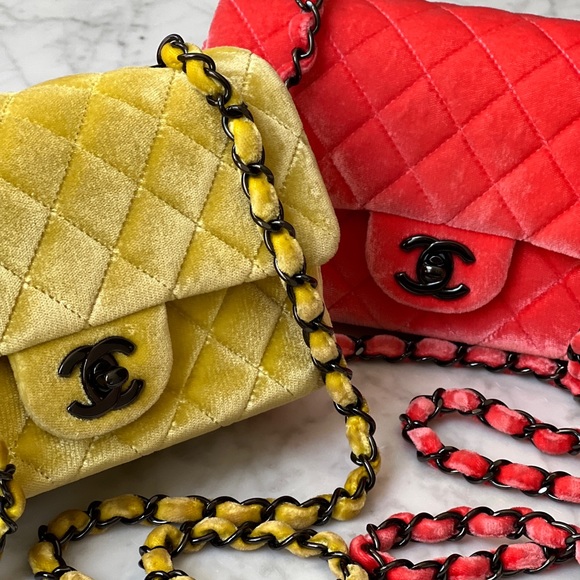 Chanel Mini Rectangle with Rare So Black Hardware - Picture 4 of 6